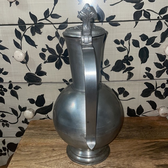 🖤Pewter Vintage Pitcher - Picture 2 of 7